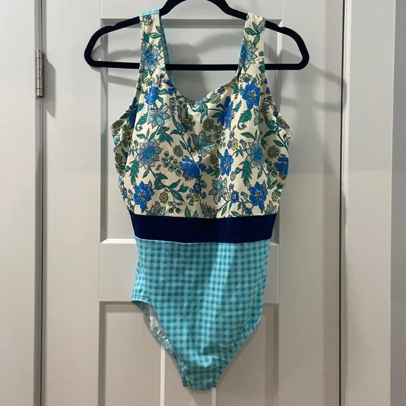EUC Women’s Lands End One-Piece Blue Floral Gingham Check Swim Bathing Suit 18W - Picture 1 of 9